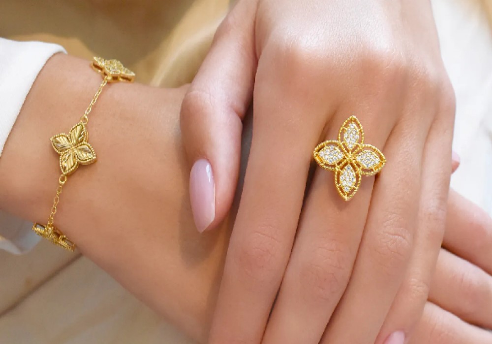 Elevate Your Style With An 18k Gold-Plated Bracelet